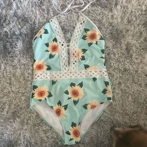 Very Cute One Piece Swimsuit Flowered Bathing Suit